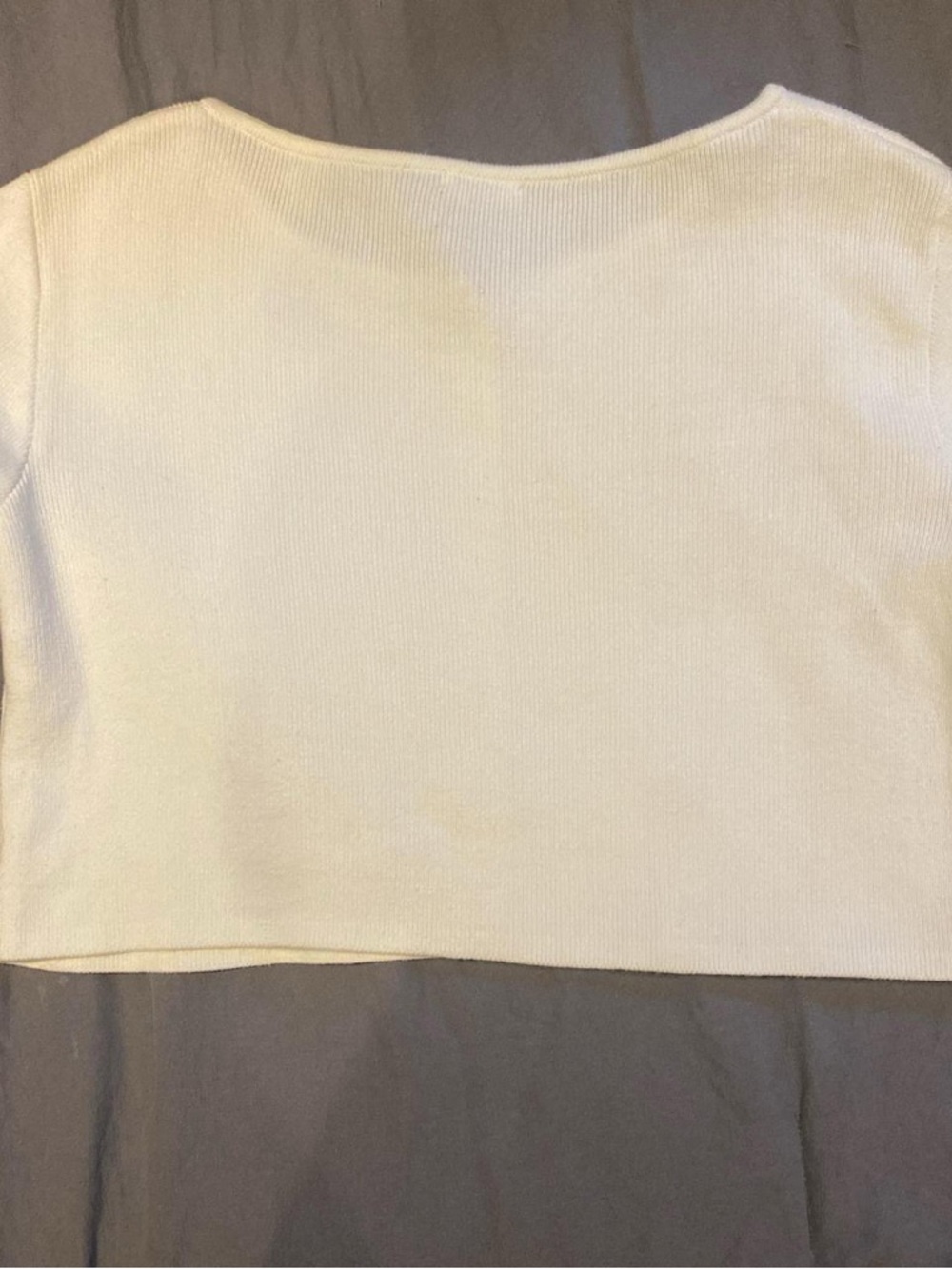 Brandy Melville White Cropped Button-Front Long Sleeve Top - Picture 5 of 5